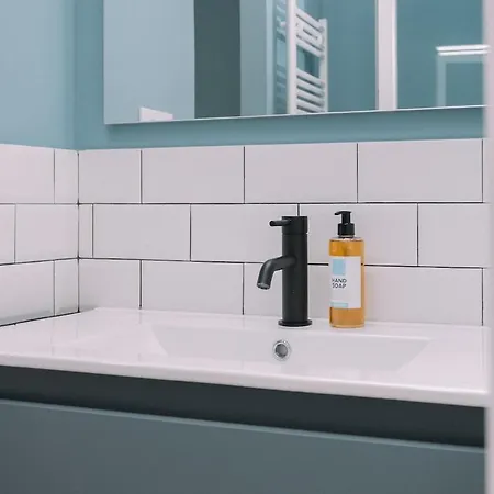 Centrico Con Luz Y Belleza By * Comarca de Vigo